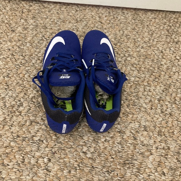 Running cleats for sprints - Picture 2 of 3